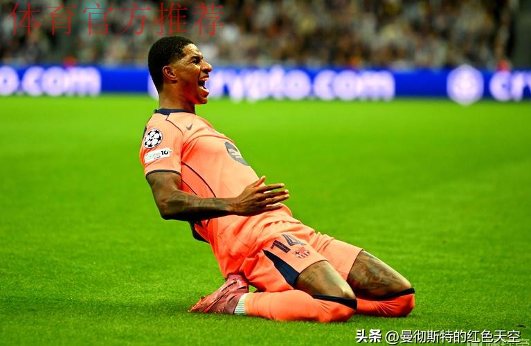 巴萨瞄准多特蒙德右后卫赖尔森：转会市场的新动向